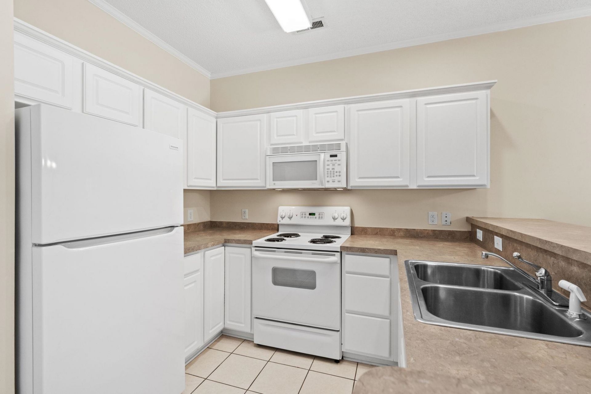 130 Scotch Broom Dr. Photo 6