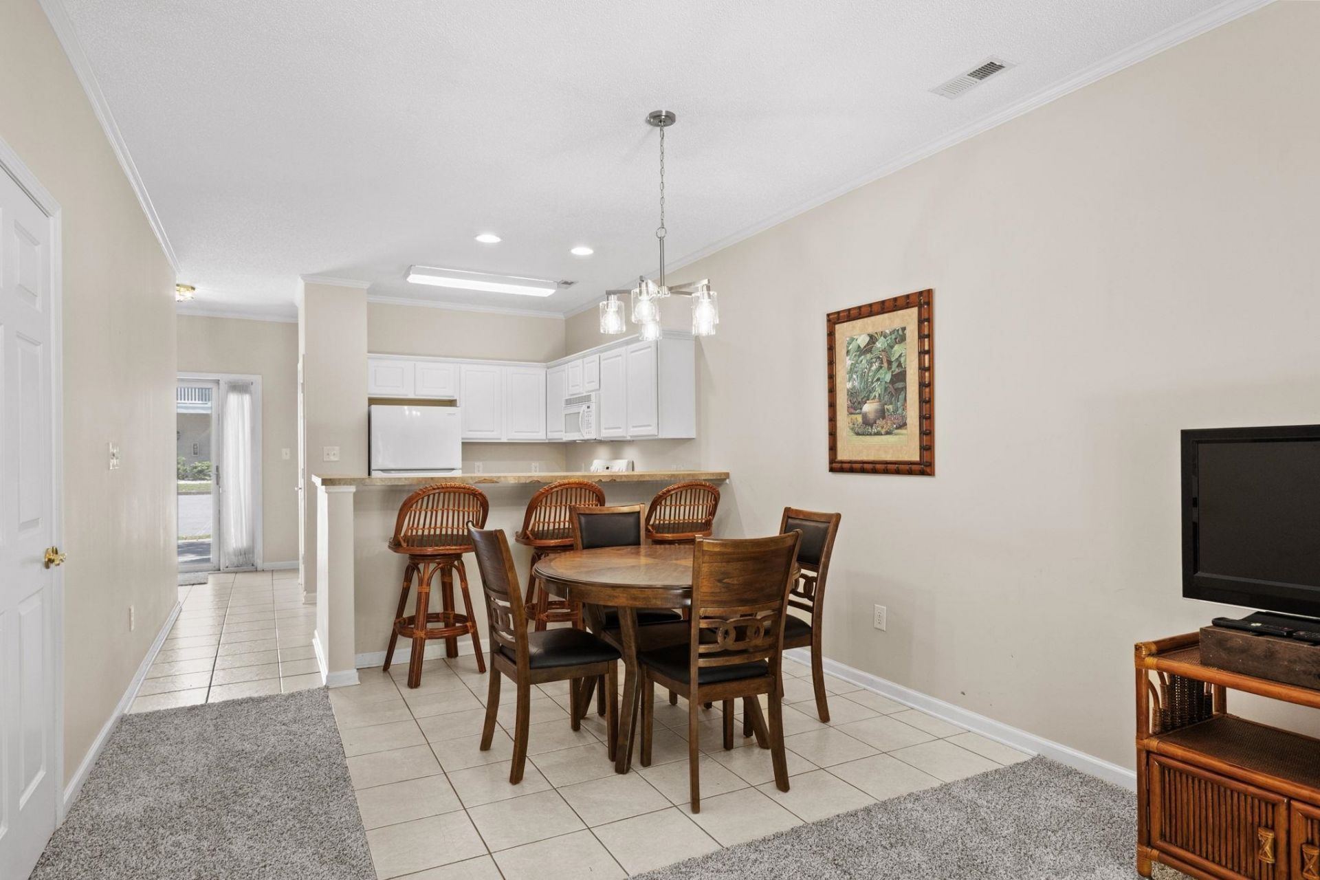 130 Scotch Broom Dr. Photo 8
