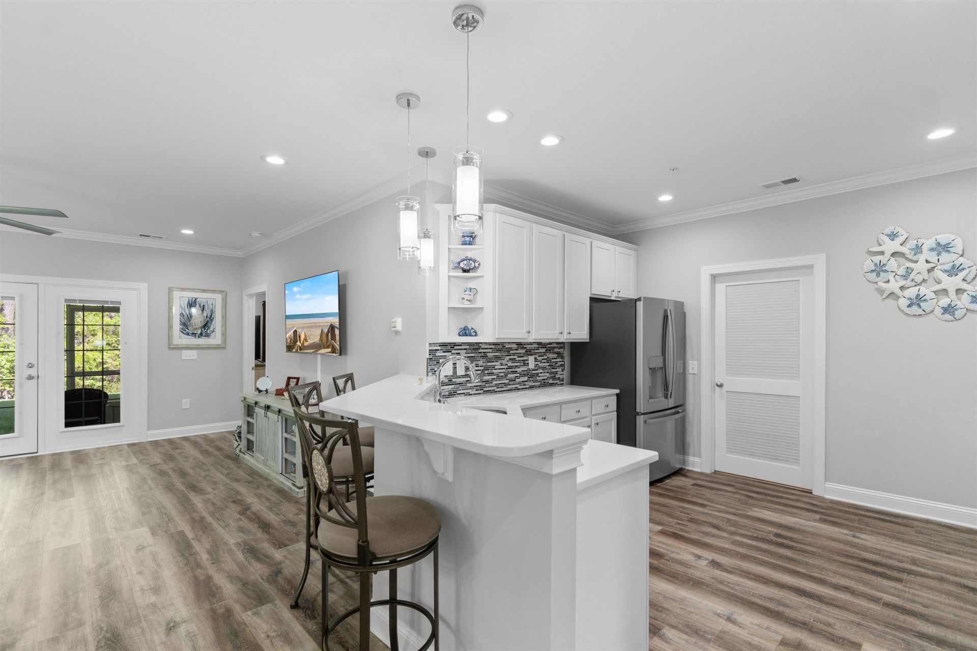 908 Jackline Place  Photo 11