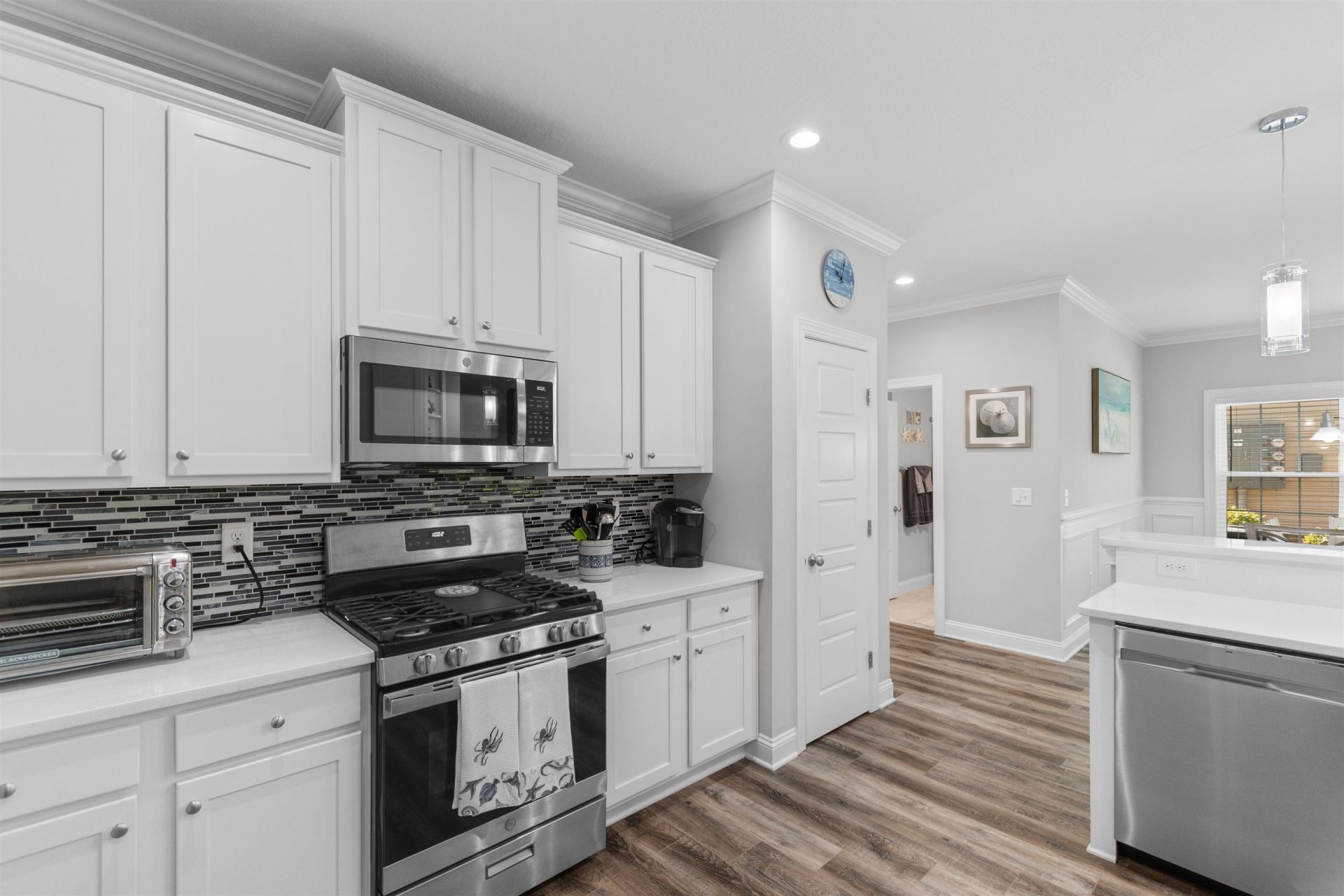908 Jackline Place  Photo 15