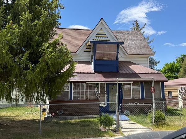 316 S 100 W, Mt Pleasant, UT 84647
