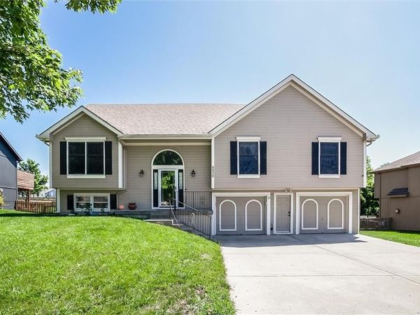 8820 NE 110th Street, Kansas City, MO 64157
