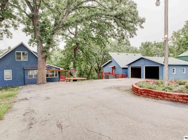 9861 N 60th Street, Omaha, NE 68152