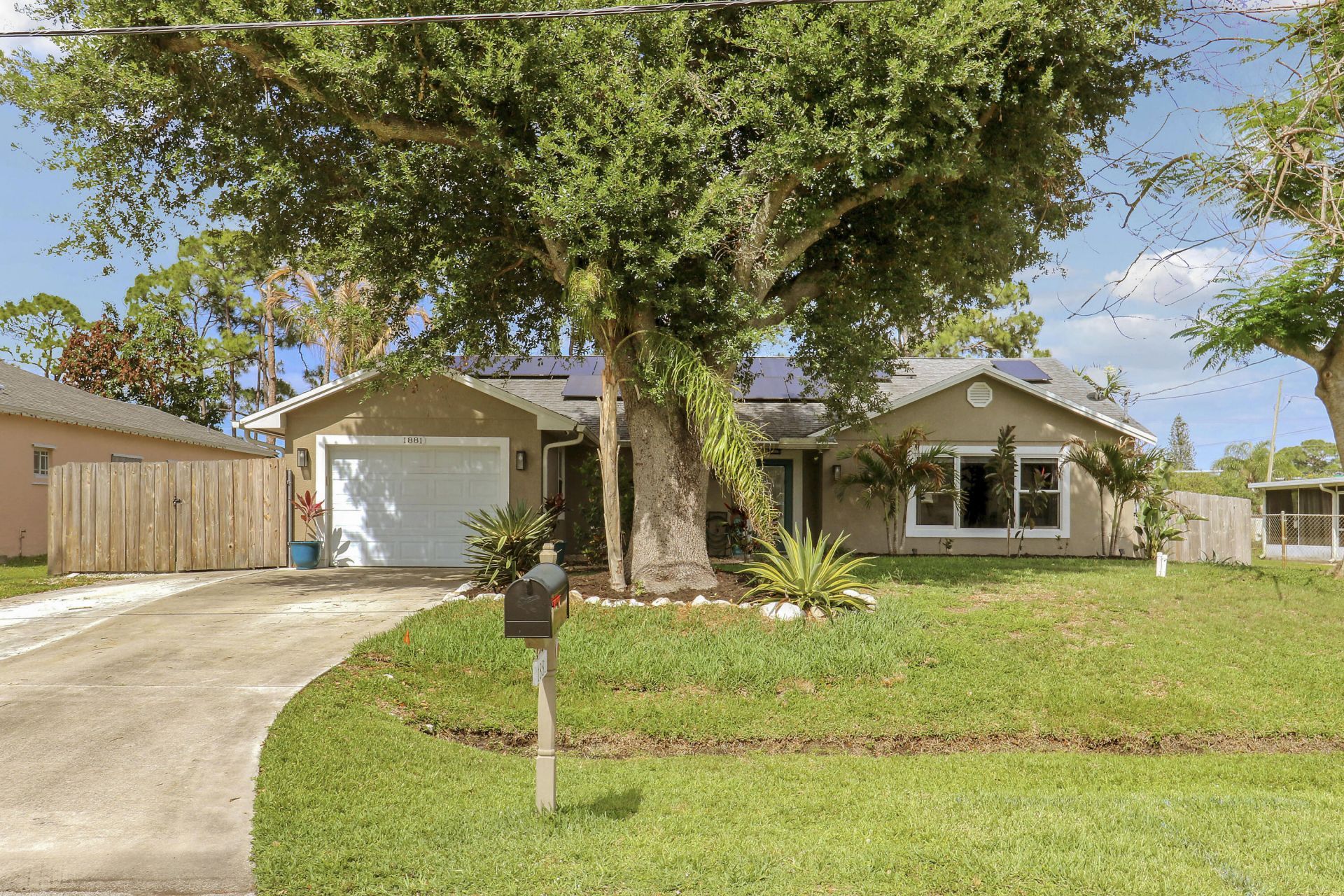 1881 SW Taurus Lane, Port Saint Lucie, FL 34984 Photo