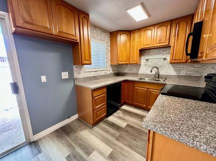 9127 Newhall Dr #33, Unit 33, Sacramento, CA 95826 Photo
