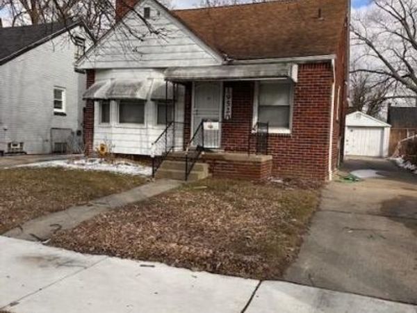 19520 Strasburg Street , Detroit, MI 48205