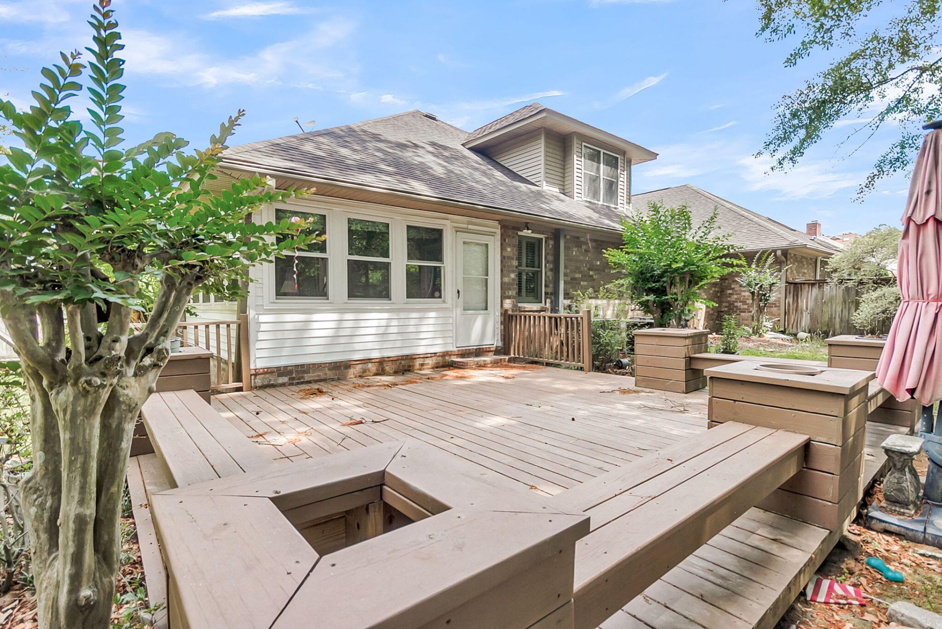 104 Dresden Drive Photo 34