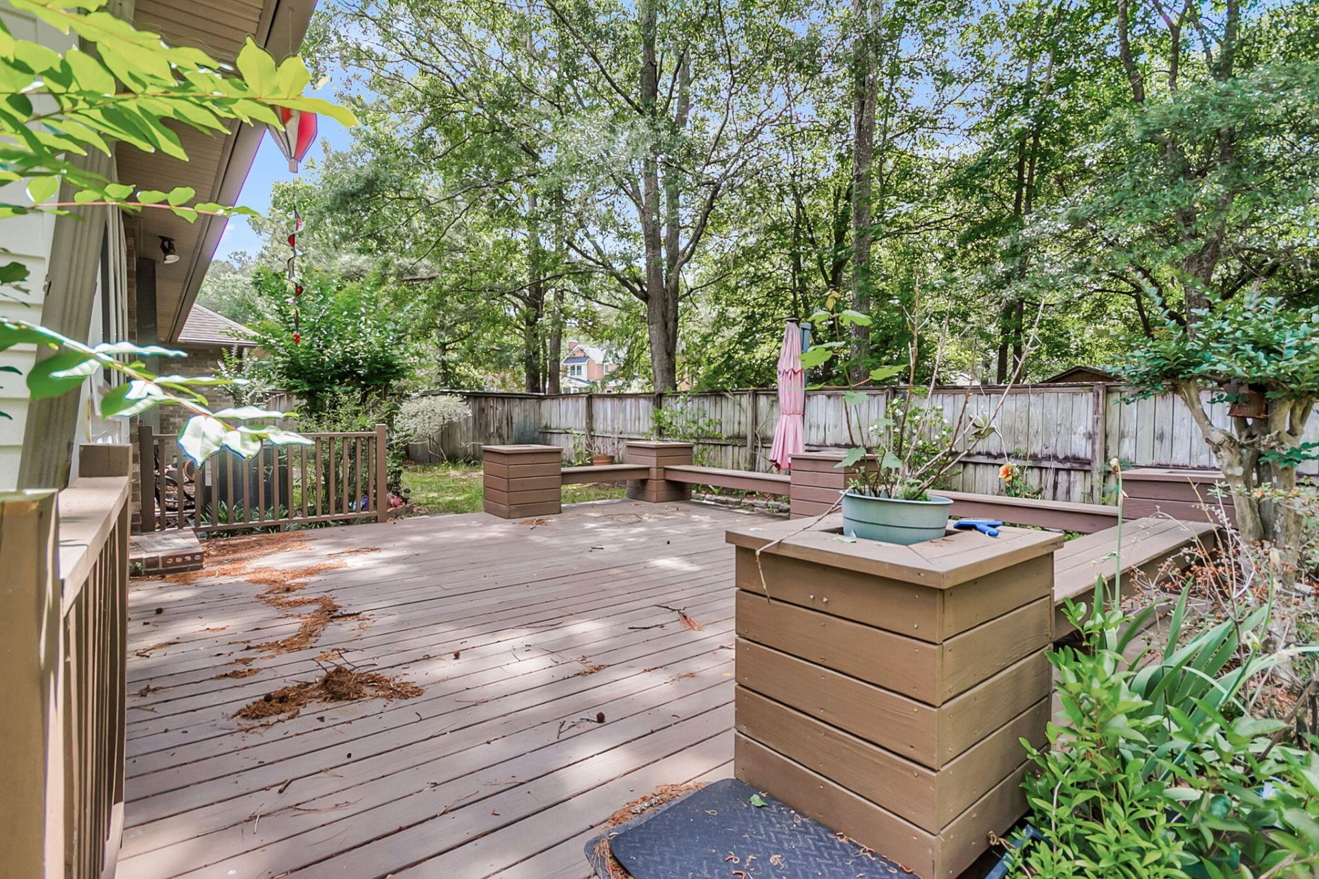 104 Dresden Drive Photo 35