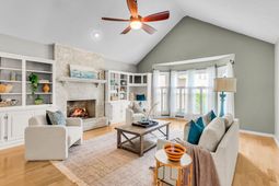 104 Dresden Drive photo 4