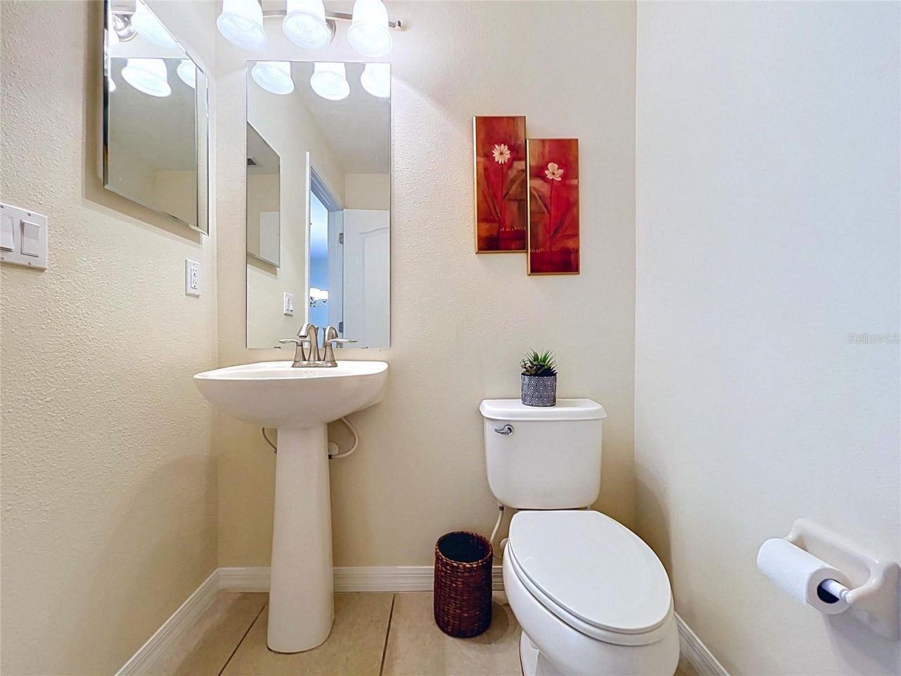 10144 Arbor Run Drive, Unit 31, Tampa, FL 33647 Photo