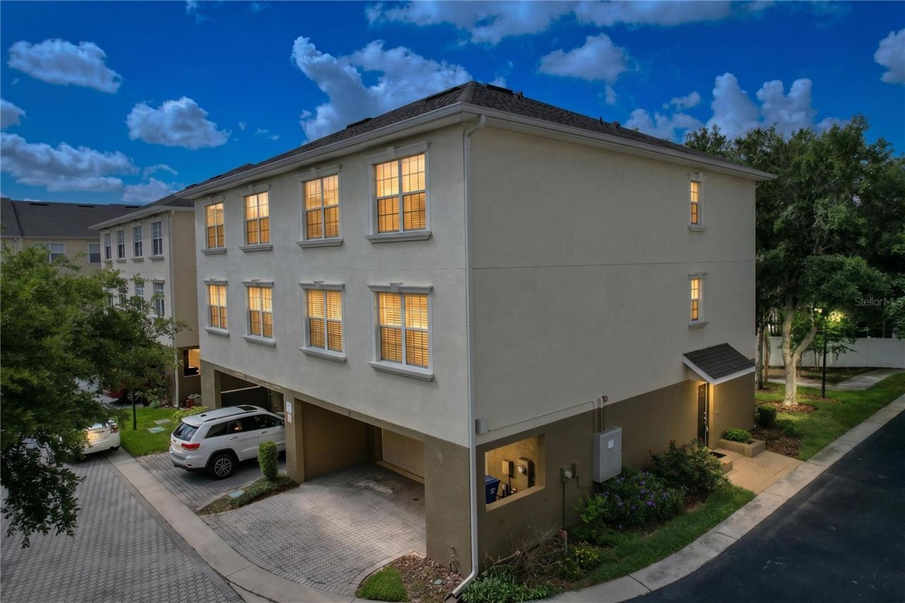 10144 Arbor Run Drive, Unit 31, Tampa, FL 33647 Photo