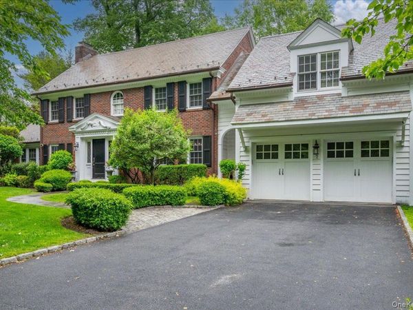 7 Harcourt Road, Scarsdale, NY 10583