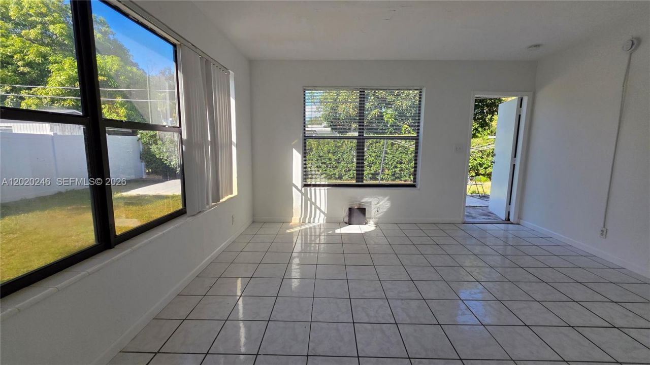 525 NE 132nd Ter , Unit 525 or 527, North Miami, FL 33161 Photo