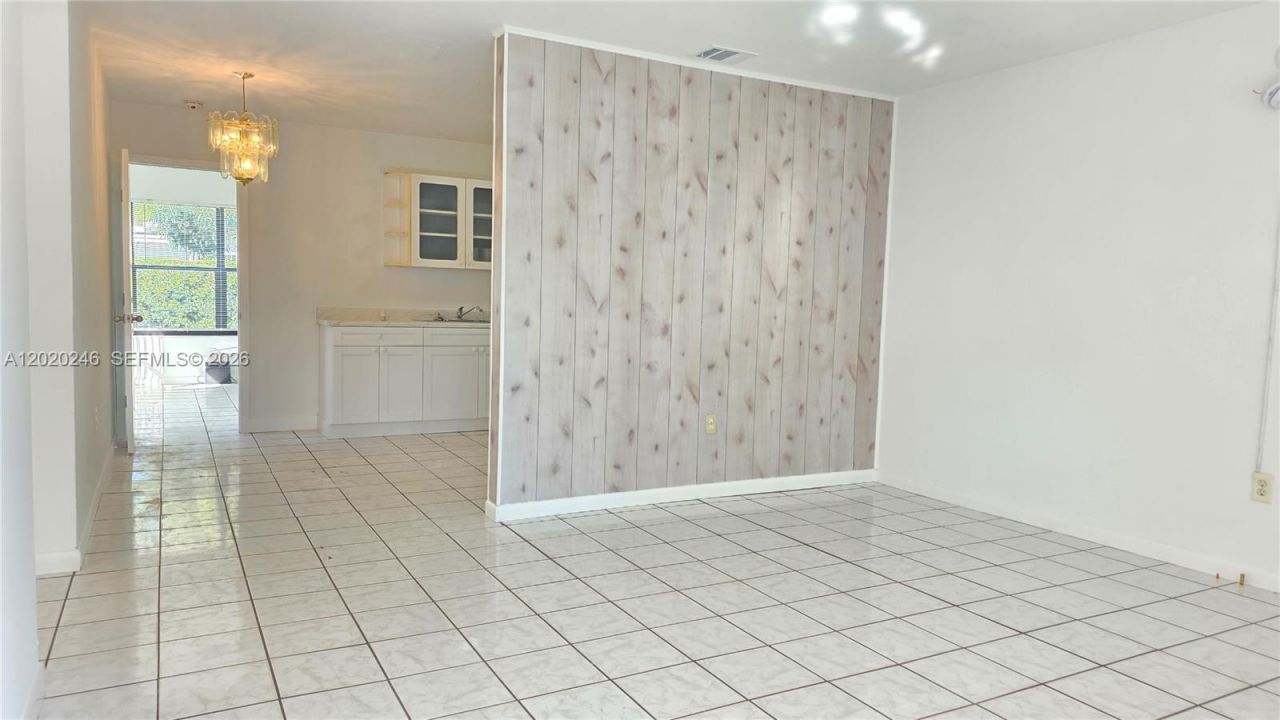 525 NE 132nd Ter , Unit 525 or 527, North Miami, FL 33161 Photo