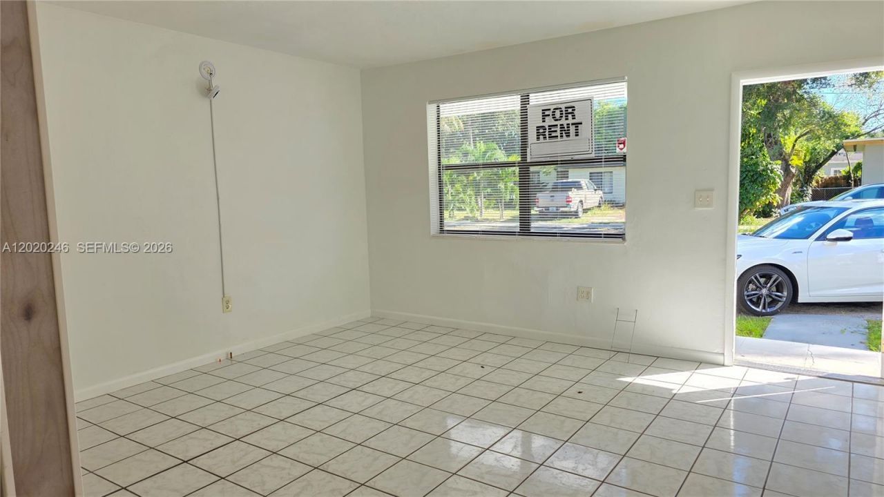525 NE 132nd Ter , Unit 525 or 527, North Miami, FL 33161 Photo