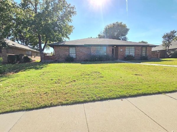 2720 Crow Valley Trail, Plano, TX 75023