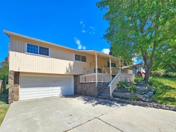 1321 E Elep Ave, Colville, WA 99114