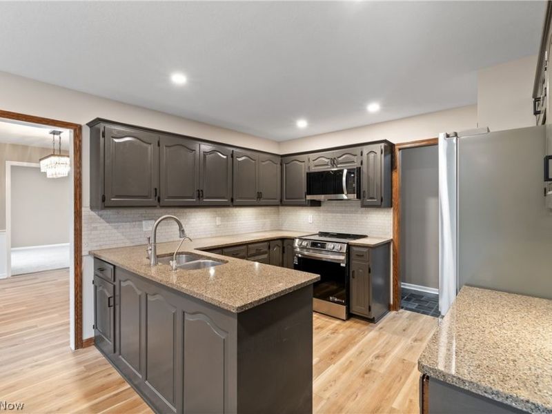 9466 Beryl Street NW, Massillon, OH 44646 Photo 8