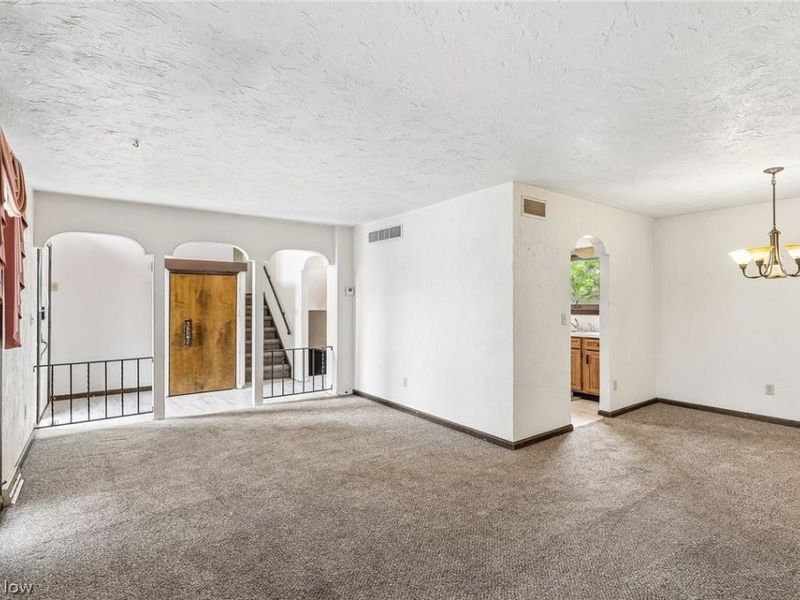 4100 Ivanhoe Drive, Lorain, OH 44053 Photo 10