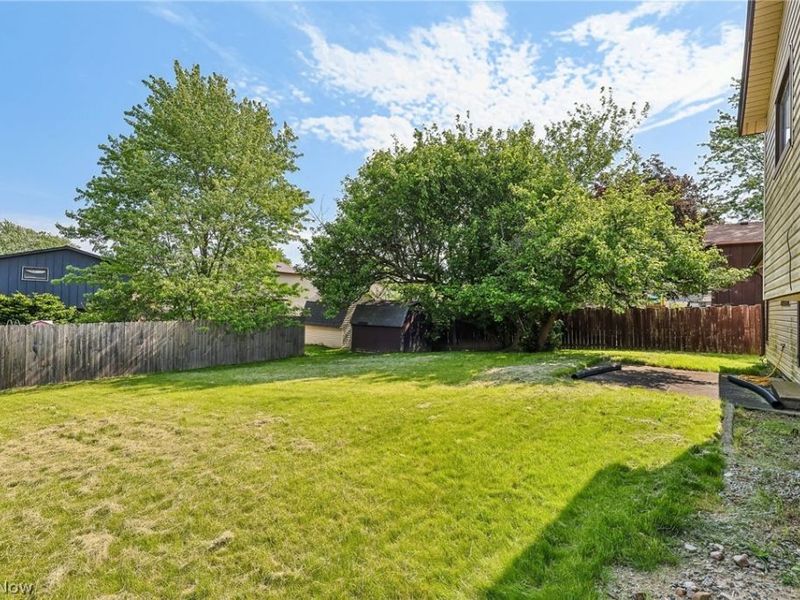 4100 Ivanhoe Drive, Lorain, OH 44053 Photo 37