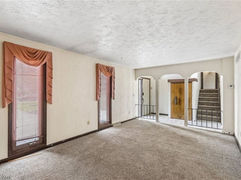 4100 Ivanhoe Drive, Lorain, OH 44053 Photo 7