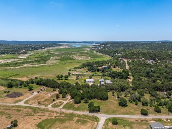 5 Harbour, Lakehills, TX 78063