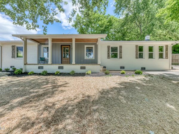 545 J A Hodge Road, Piney Flats, TN 37686