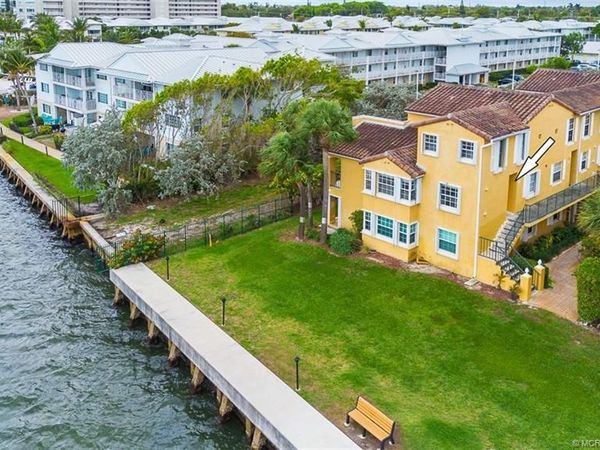 1060 Lake Shore Drive, Unit 201, West Palm Beach, FL 33403