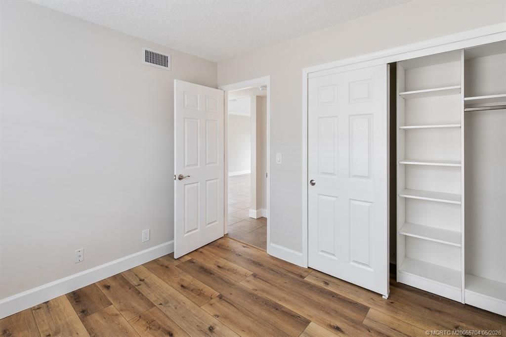 1060 Lake Shore Drive, Unit 201, West Palm Beach, FL 33403 Photo