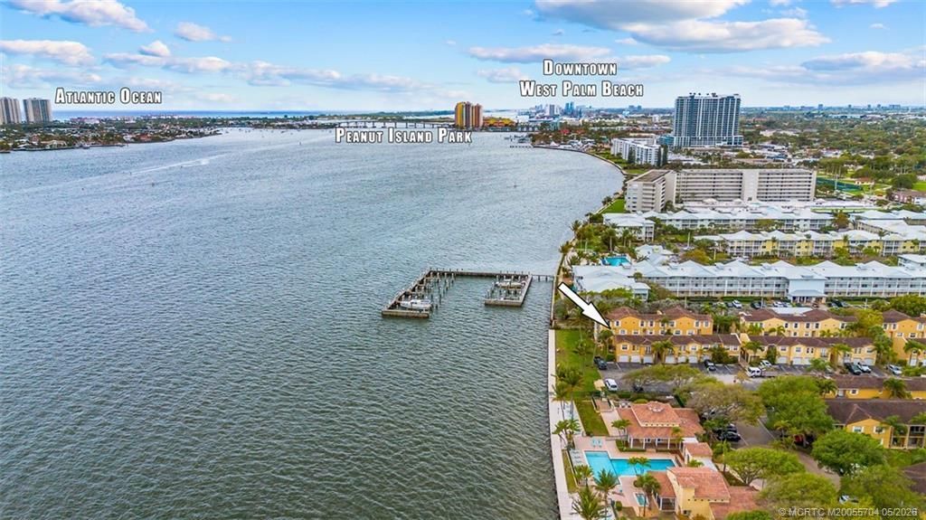 1060 Lake Shore Drive, Unit 201, West Palm Beach, FL 33403 Photo