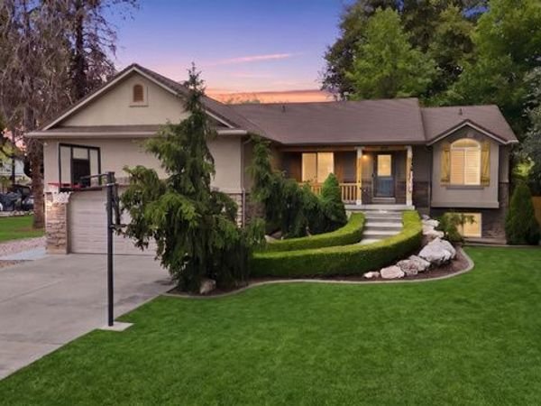 962 N HARRISVILLE RD, Harrisville, UT 84404