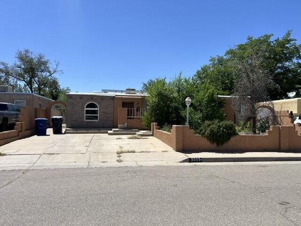 3505 Valencia Drive NE, Albuquerque, NM 87110
