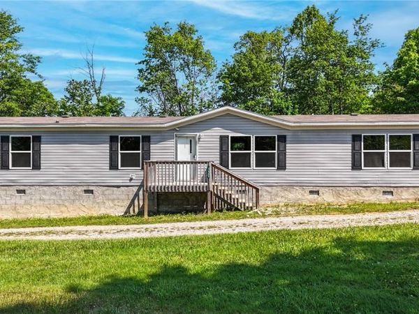 7455 Stanleyville Road , Whipple, OH 45788