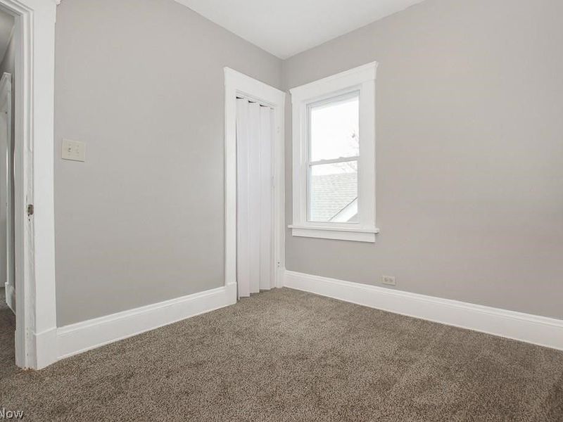 10601 Linnet Avenue, Cleveland, OH 44111 Photo 12