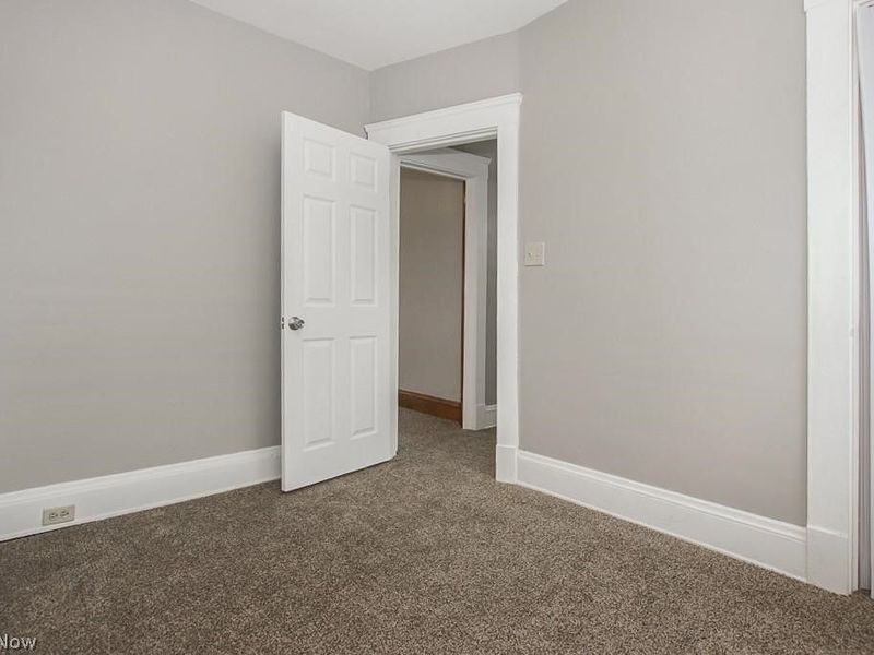 10601 Linnet Avenue, Cleveland, OH 44111 Photo 13