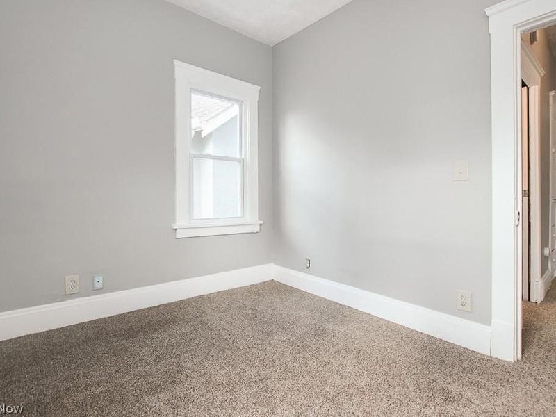 10601 Linnet Avenue, Cleveland, OH 44111 Photo 29