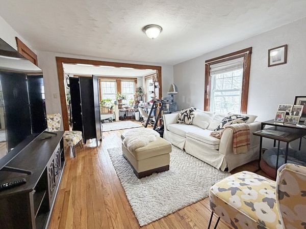 75-77 Dale St, Unit 77, Waltham, MA 02451
