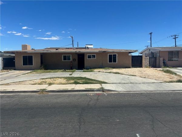906 Baker Avenue , Las Vegas, NV 89108
