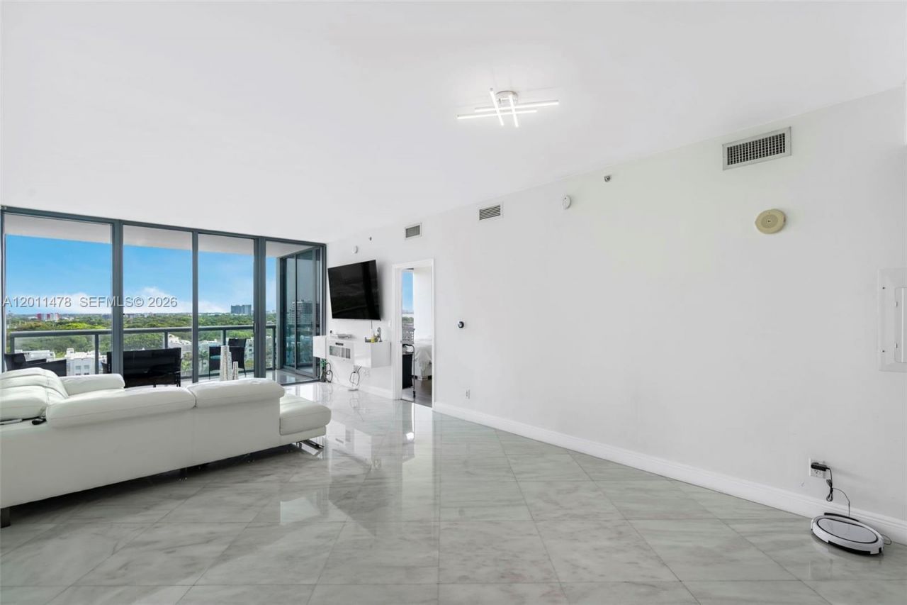 601 NE 36th St, Unit 1103, Miami, FL 33137 Photo