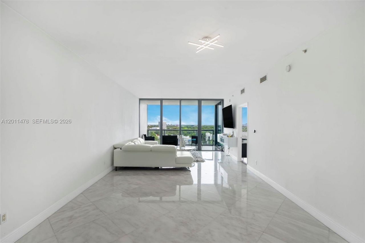 601 NE 36th St, Unit 1103, Miami, FL 33137 Photo