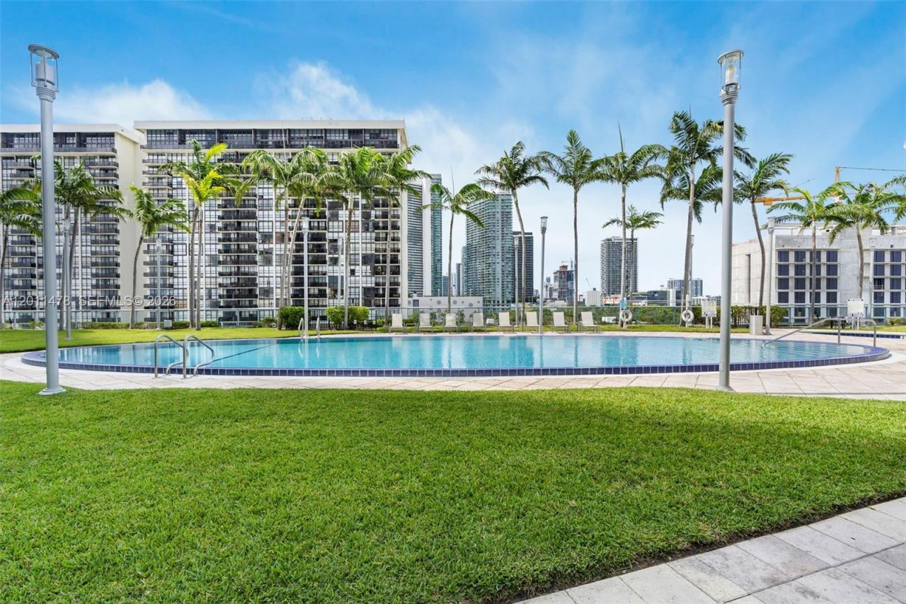 601 NE 36th St, Unit 1103, Miami, FL 33137 Photo