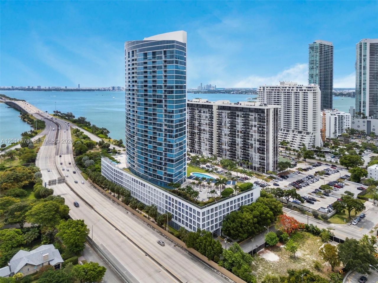 601 NE 36th St, Unit 1103, Miami, FL 33137 Photo