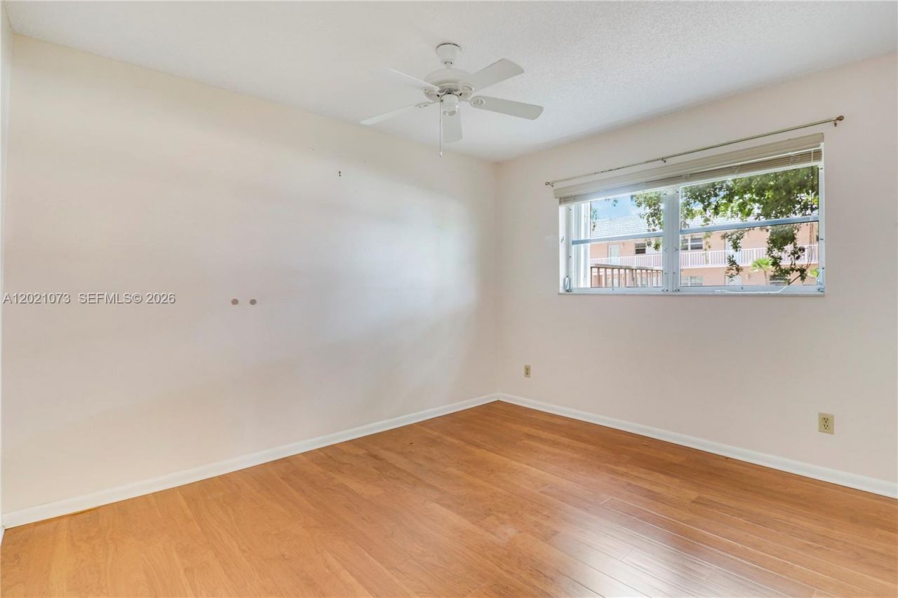 18081 SE Country Club Dr , Unit 13-121, Jupiter, FL 33469 Photo