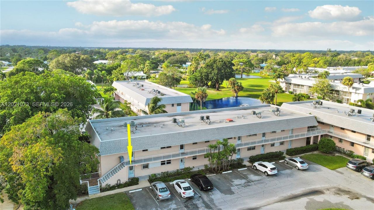 18081 SE Country Club Dr , Unit 13-121, Jupiter, FL 33469 Photo