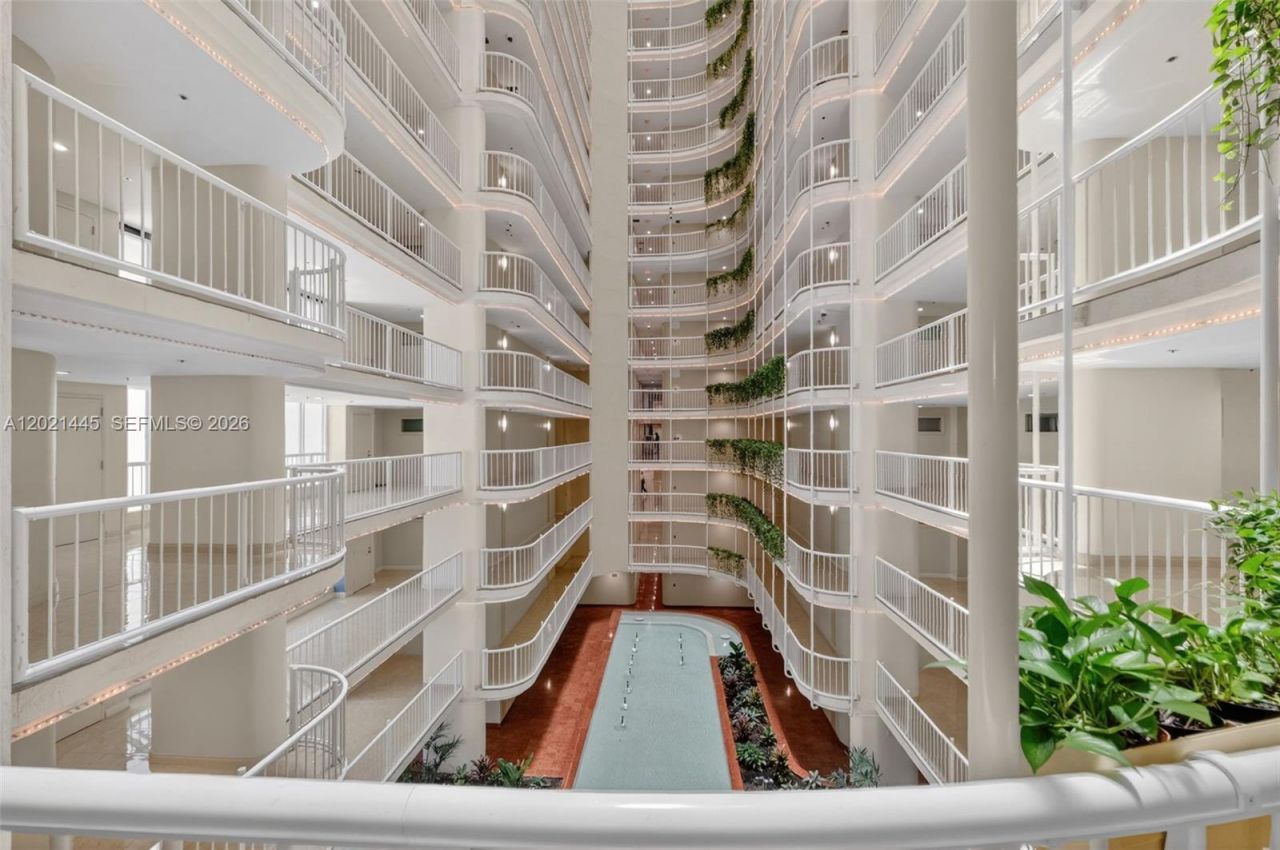 1717 N Bayshore Dr, Unit A-1437, Miami, FL 33132 Photo