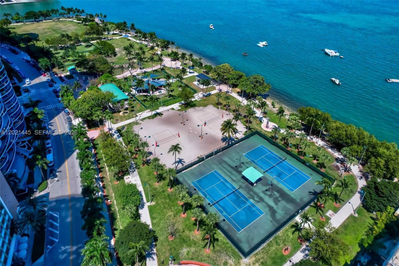 1717 N Bayshore Dr, Unit A-1437, Miami, FL 33132 Photo