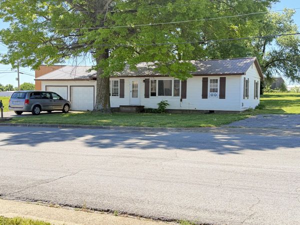 4 Burgoyne Drive , West Plains, MO 65775