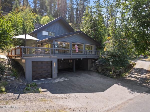 1044 W Kidd Island RD, Coeur d'Alene, ID 83814