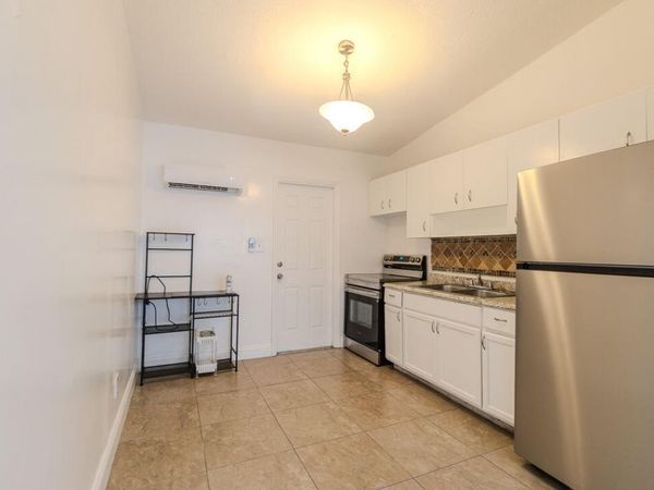 630 NW 15th Terrace, Unit 1-2, Fort Lauderdale, FL 33311