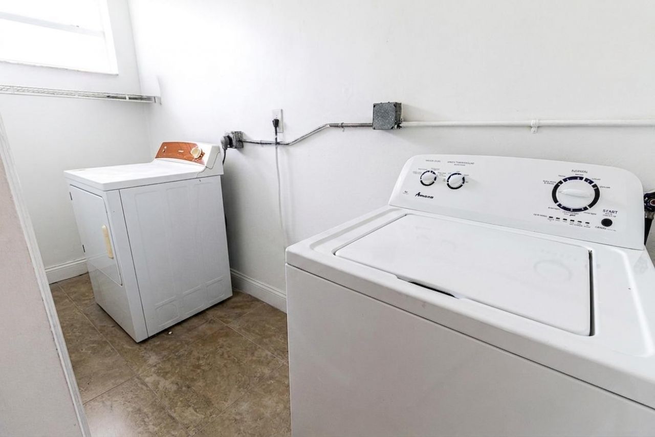 630 NW 15th Terrace, Unit 1-2, Fort Lauderdale, FL 33311 Photo